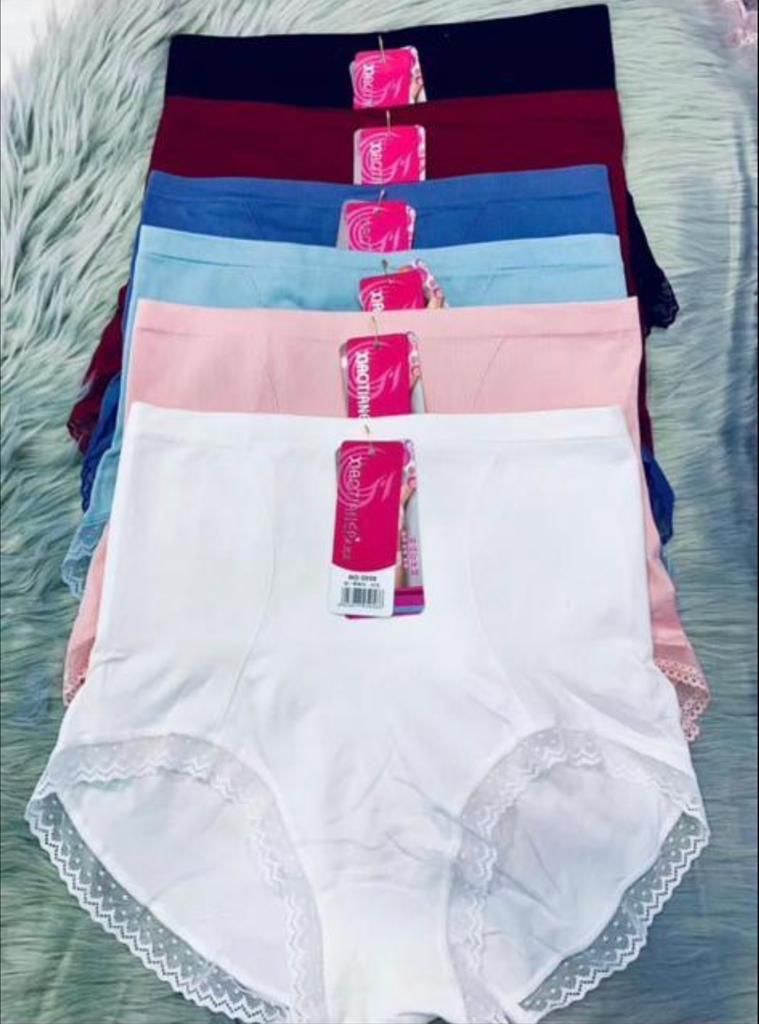 Seamless Scalloped Edge Panties