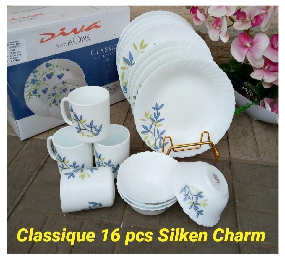 Silken Charm Classique 16-Piece Dinner Set
